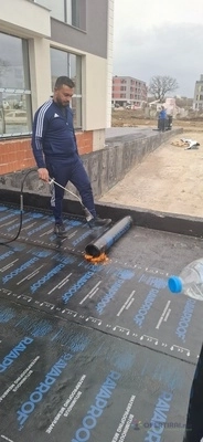 Алпинисти ремонт на покриви
