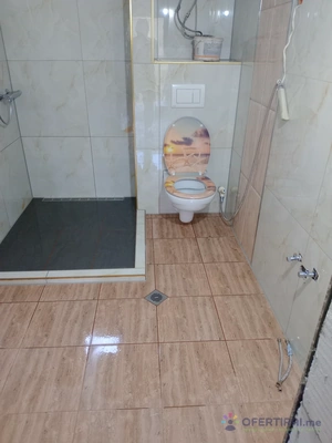   Монтаж на мебели и аксесоари в баня 