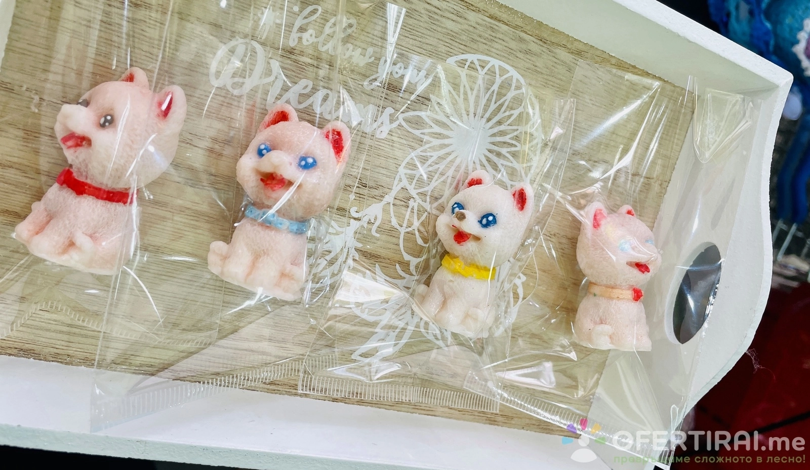 Восъчна фигура кученце 