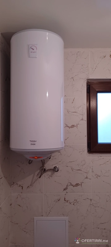 Виктор Петров