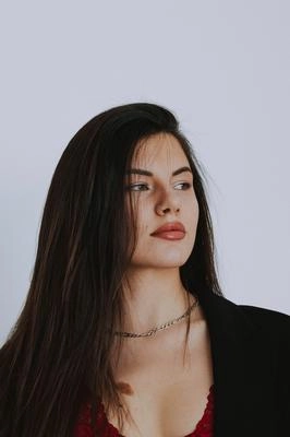 Анна Трояновська - Анна Трояновська
Майстор за вежди/мигли/грим
Имам опит 5 години
Работя в салона за красота в кв.Изток