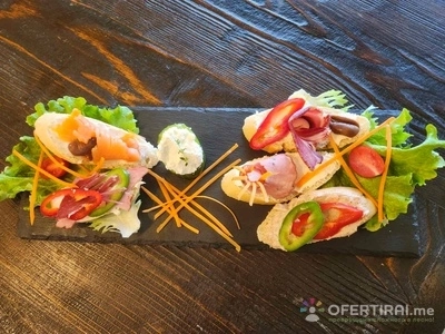 Старопланинско ООД - Предлагаме вкусни хапки, сандвичи, мини пици, мини тортили, плата от студени мезета и десерти за вашите събития. Месни, рибни, безмесни и безглутенови деликатеси за фирмено ви парти, рожден ден, имен ден, среща с приятели, семейно тържество.